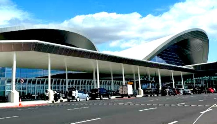 Akses Bandara Sultan Hasanuddin Disorot Keras, Penumpang Dipaksa Jalan “Maraton” Saat Berangkat dan Tiba